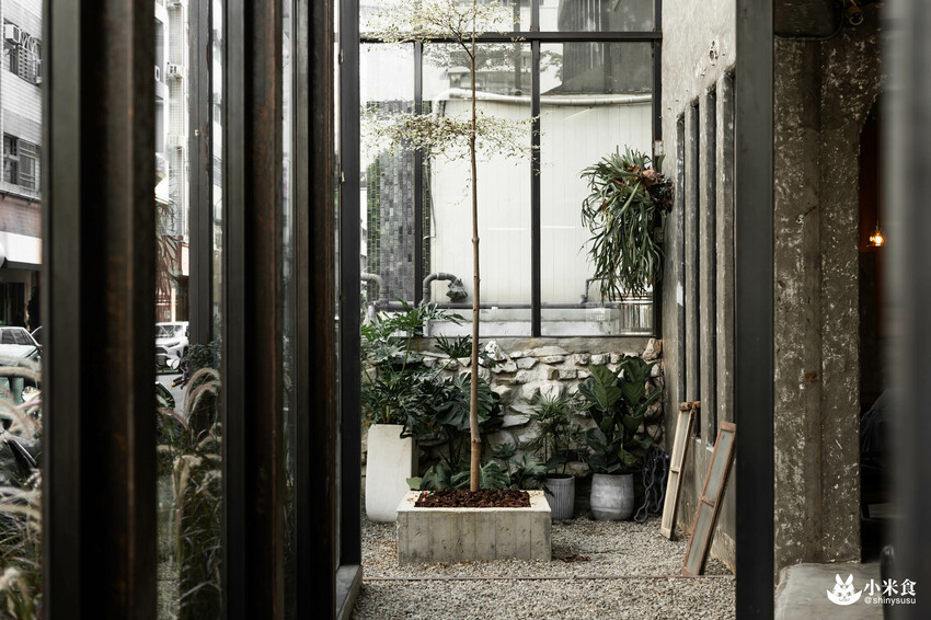 堅果光影｜晨食與光影問安｜台中早午餐｜西區下午茶｜新開幕 - 小米食