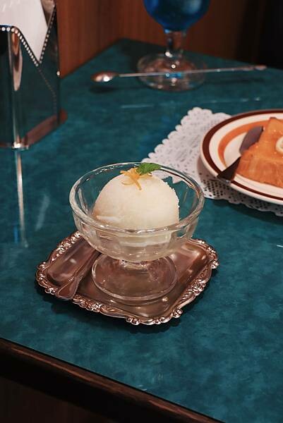 [ 基隆美食 ] 四季喫茶店-基隆人氣咖啡廳 巷弄隱密復古喫