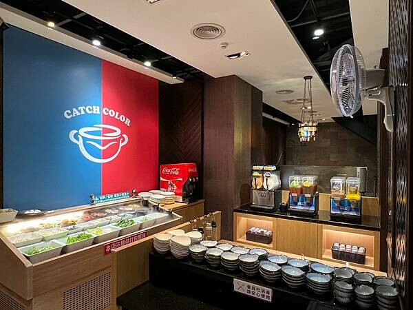 ＋（林口火鍋）採色鍋～活龍蝦海陸超澎派、入味滷牛肚超彈、九尾