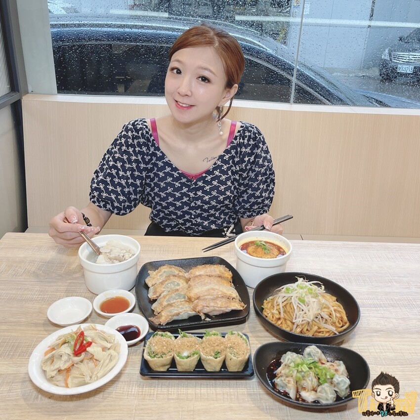 八方雲集新品牌比葷食還好吃的素食煎餃!其他全素麵食及湯品打破你對素食料理的刻板印象!