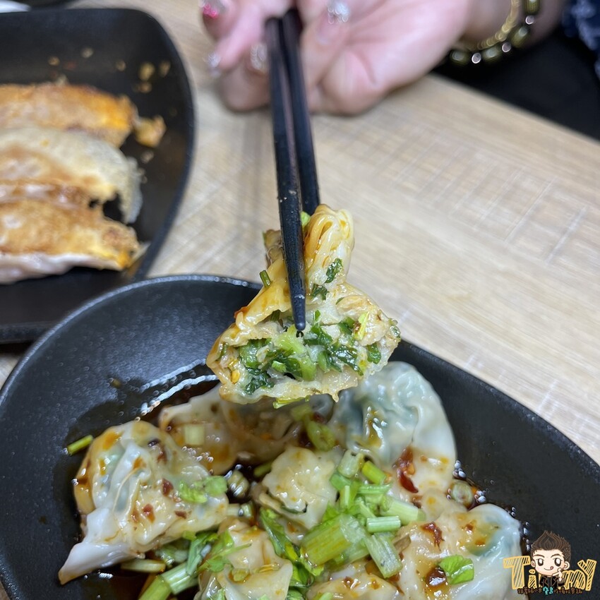 八方雲集新品牌比葷食還好吃的素食煎餃!其他全素麵食及湯品打破你對素食料理的刻板印象!