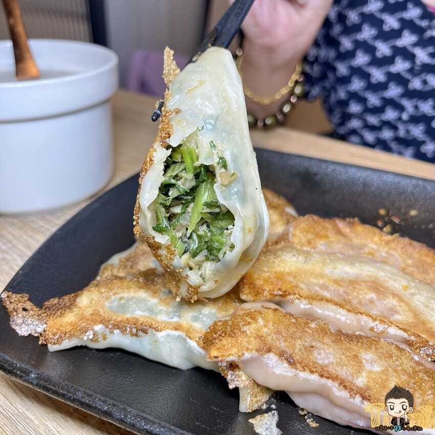 八方雲集新品牌比葷食還好吃的素食煎餃!其他全素麵食及湯品打破你對素食料理的刻板印象!