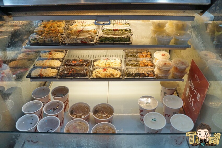 八方雲集新品牌比葷食還好吃的素食煎餃!其他全素麵食及湯品打破你對素食料理的刻板印象!