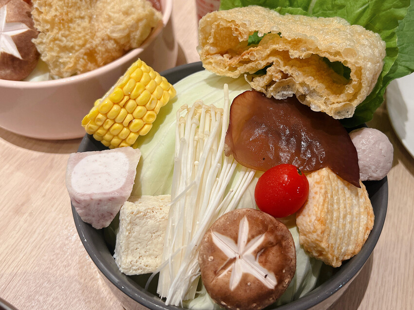 [ 桃園食記 ]  汆鍋上選鍋物 中壢SOGO | 中壢SO