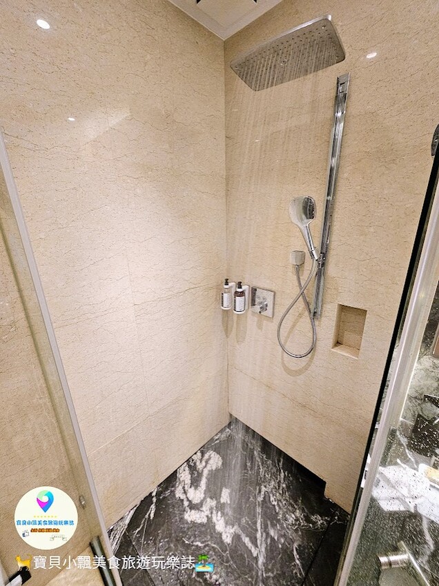 [旅宿]台北 The Tango天閣酒店劍潭館 近士林夜市 士林夜市生活機能十分方便 天璽套房 房內搭配LG變頻滾筒洗