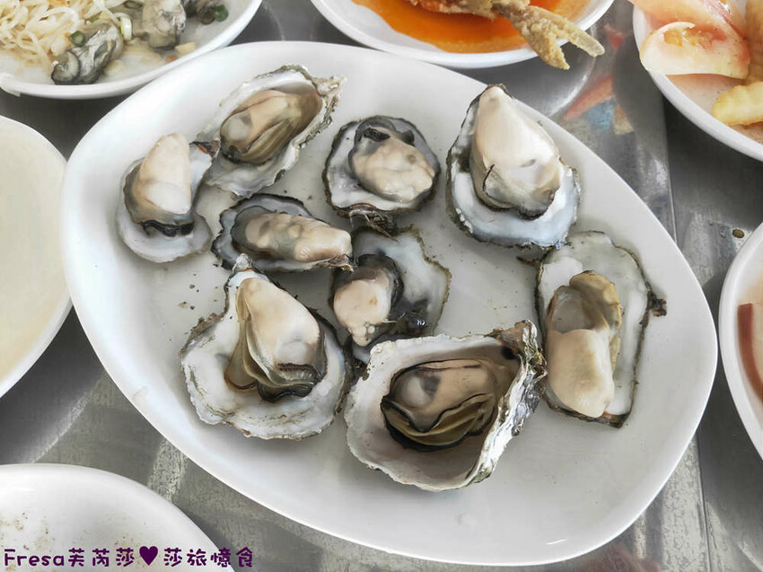 嘉義吃到飽【龍海全蚵宴】新鮮肥美大蚵仔任你吃!多達20道炸物熱炒.汽水甜點│高跟鞋教堂│布袋美食