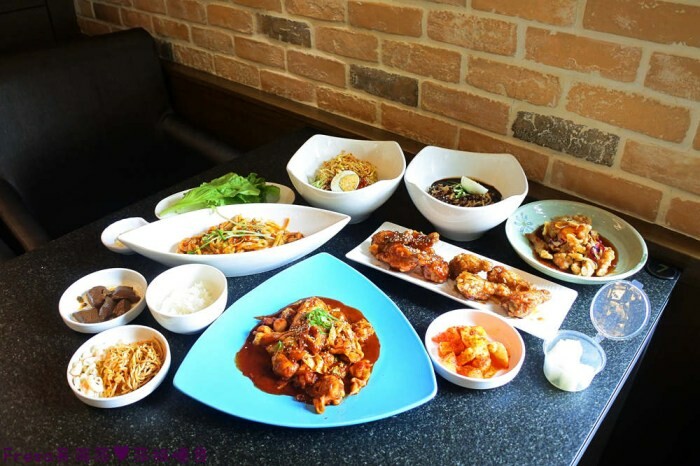 嘉義吃到飽【龍海全蚵宴】新鮮肥美大蚵仔任你吃!多達20道炸物熱炒.汽水甜點│高跟鞋教堂│布袋美食