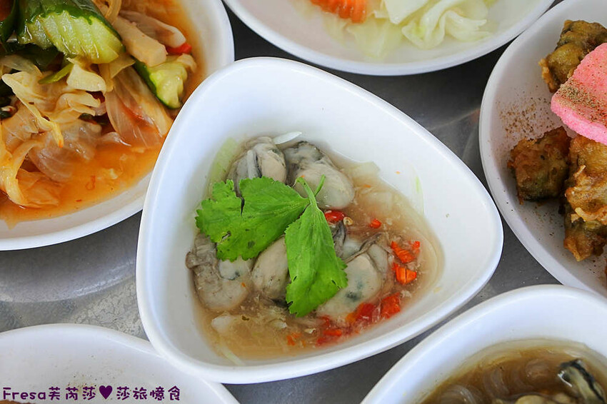 嘉義吃到飽【龍海全蚵宴】新鮮肥美大蚵仔任你吃!多達20道炸物熱炒.汽水甜點│高跟鞋教堂│布袋美食