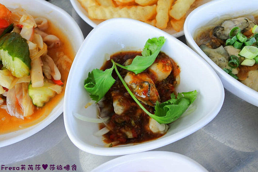 嘉義吃到飽【龍海全蚵宴】新鮮肥美大蚵仔任你吃!多達20道炸物熱炒.汽水甜點│高跟鞋教堂│布袋美食