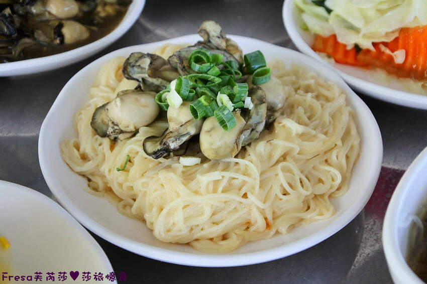 嘉義吃到飽【龍海全蚵宴】新鮮肥美大蚵仔任你吃!多達20道炸物熱炒.汽水甜點│高跟鞋教堂│布袋美食