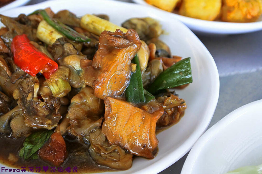 嘉義吃到飽【龍海全蚵宴】新鮮肥美大蚵仔任你吃!多達20道炸物熱炒.汽水甜點│高跟鞋教堂│布袋美食