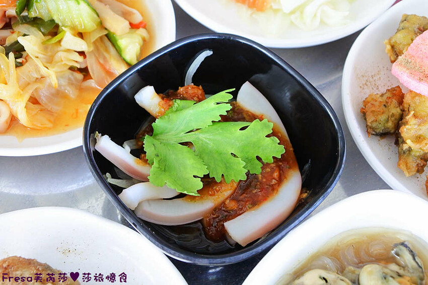 嘉義吃到飽【龍海全蚵宴】新鮮肥美大蚵仔任你吃!多達20道炸物熱炒.汽水甜點│高跟鞋教堂│布袋美食