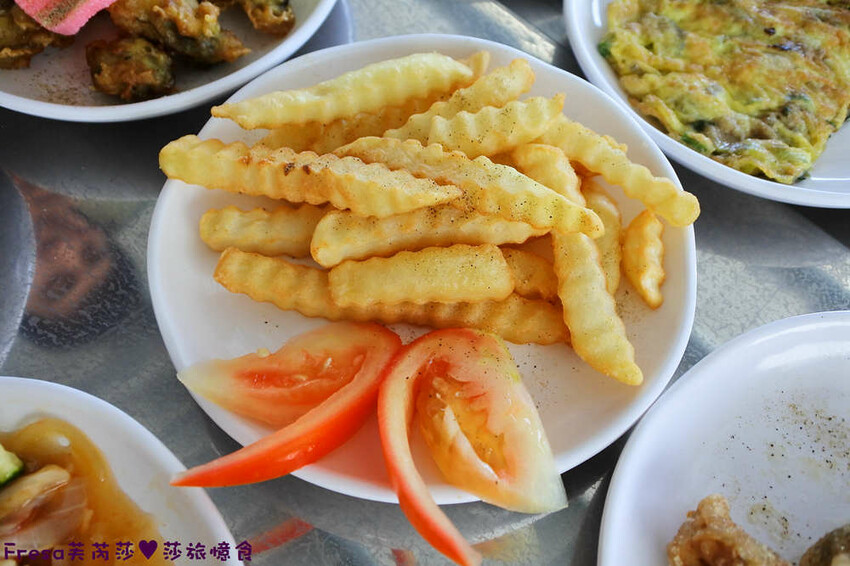 嘉義吃到飽【龍海全蚵宴】新鮮肥美大蚵仔任你吃!多達20道炸物熱炒.汽水甜點│高跟鞋教堂│布袋美食