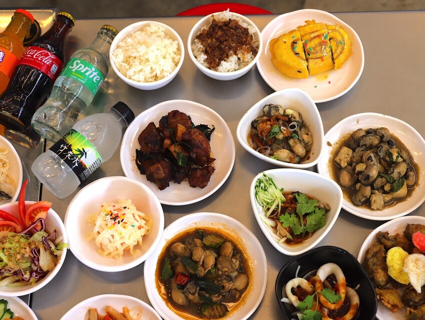 嘉義吃到飽推薦/龍海全蚵宴399鮮蚵吃到飽：嘉義高跟鞋教堂旁CP值最高!炭烤鮮蚵任你吃到飽/20多道熱炒料理.海鮮炸物.特色冷盤.暖胃熱湯通通任你吃/新開幕不限時.超划算 - 進食的巨鼠