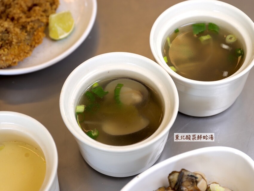 嘉義吃到飽推薦/龍海全蚵宴399鮮蚵吃到飽：嘉義高跟鞋教堂旁CP值最高!炭烤鮮蚵任你吃到飽/20多道熱炒料理.海鮮炸物.特色冷盤.暖胃熱湯通通任你吃/新開幕不限時.超划算 - 進食的巨鼠