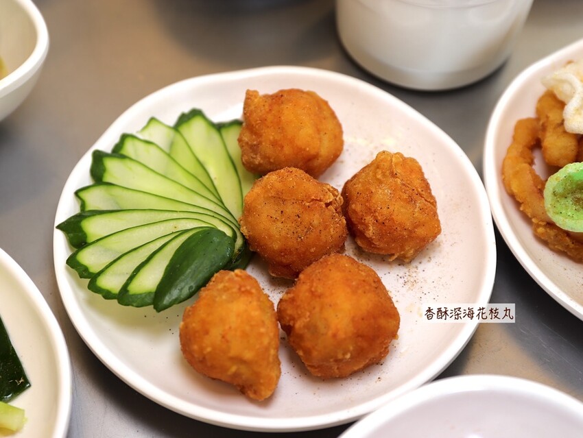 嘉義吃到飽推薦/龍海全蚵宴399鮮蚵吃到飽：嘉義高跟鞋教堂旁CP值最高!炭烤鮮蚵任你吃到飽/20多道熱炒料理.海鮮炸物.特色冷盤.暖胃熱湯通通任你吃/新開幕不限時.超划算 - 進食的巨鼠