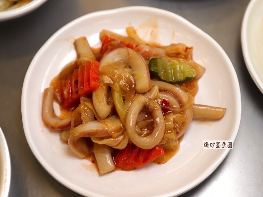 嘉義吃到飽推薦/龍海全蚵宴399鮮蚵吃到飽：嘉義高跟鞋教堂旁CP值最高!炭烤鮮蚵任你吃到飽/20多道熱炒料理.海鮮炸物.特色冷盤.暖胃熱湯通通任你吃/新開幕不限時.超划算 - 進食的巨鼠