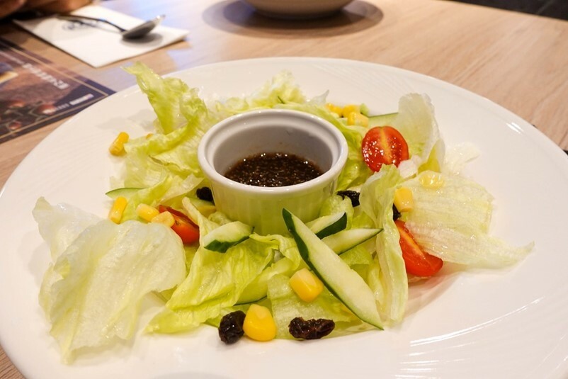 【食記】瀧厚炙燒熟成牛排 蘆洲家樂福店，溼式熟成一吃就上癮，好吃高CP！