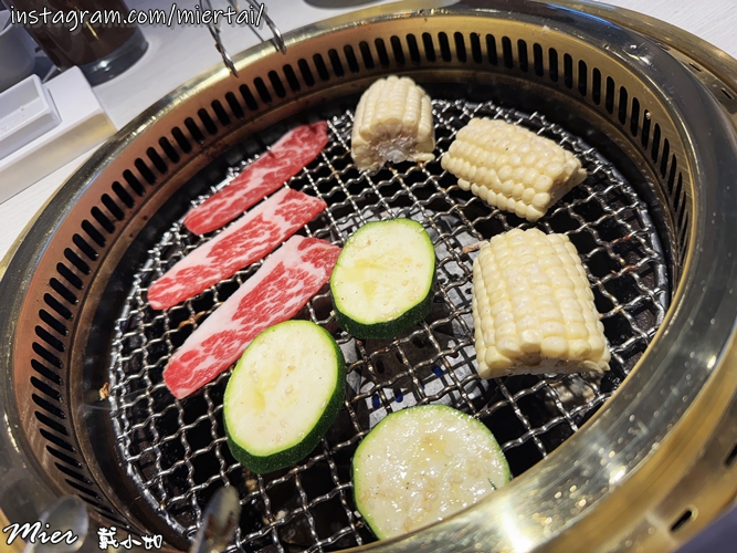 台中||南屯區 白色文青網美風燒肉店 輕井澤集團燒肉新品牌超 台中||南屯區 白色文青網美風燒肉店 輕井澤集團燒肉新品牌超