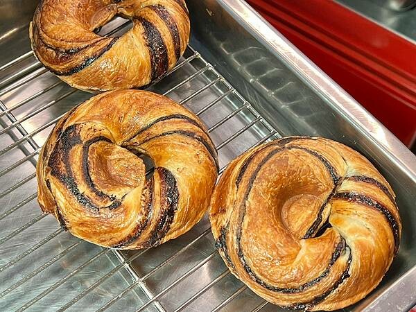 ＊（通化美食）雅米現烤甜甜圈&雞蛋糕～中秋甜甜圈新選擇！香酥