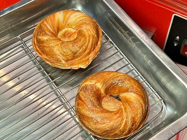 ＊（通化美食）雅米現烤甜甜圈&雞蛋糕～中秋甜甜圈新選擇！香酥