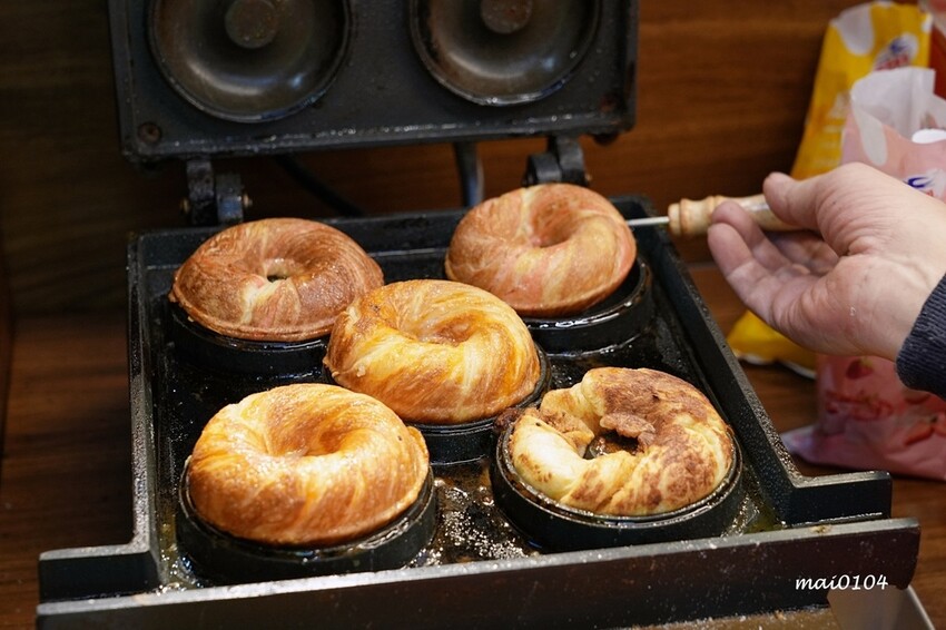 台北市大安區臨江夜市（原通化夜市）美食推薦｜雅米現烤甜甜圈&雞蛋糕～在台北也吃的到檜木甜甜圈，早餐、點心、下午茶