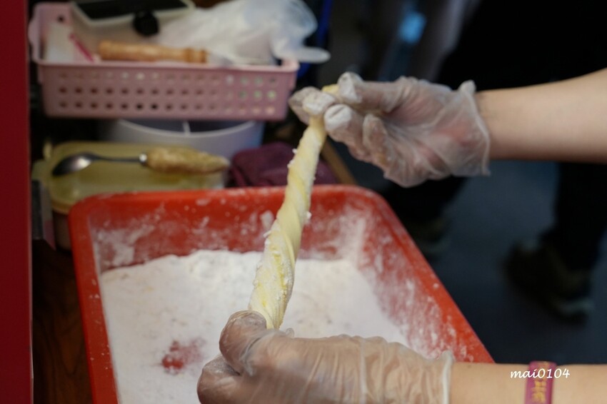 台北市大安區臨江夜市（原通化夜市）美食推薦｜雅米現烤甜甜圈&雞蛋糕～在台北也吃的到檜木甜甜圈，早餐、點心、下午茶