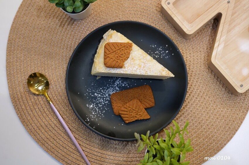 桃園美食｜紐曼蛋糕NewMan Cake～巷弄內手工製作的千層蛋糕、乳酪蛋糕，宅配、自取皆可，生日蛋糕、節慶、