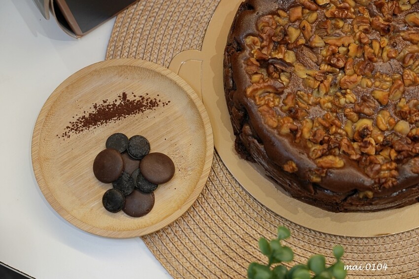 桃園美食｜紐曼蛋糕NewMan Cake～巷弄內手工製作的千層蛋糕、乳酪蛋糕，宅配、自取皆可，生日蛋糕、節慶、