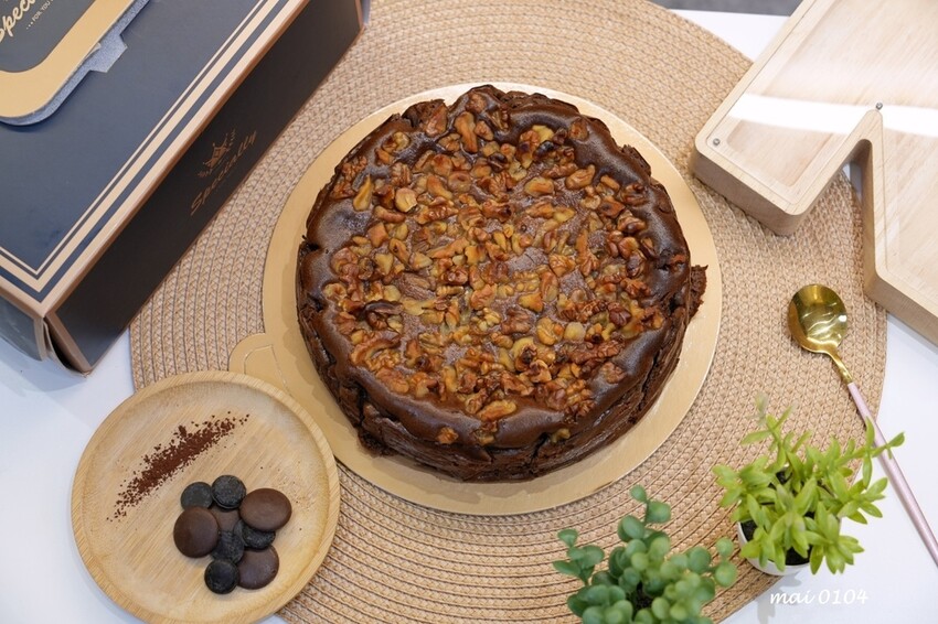 桃園美食｜紐曼蛋糕NewMan Cake～巷弄內手工製作的千層蛋糕、乳酪蛋糕，宅配、自取皆可，生日蛋糕、節慶、