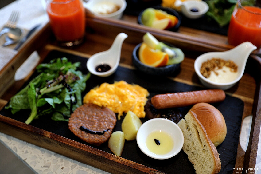 日月潭高質感旅店！附設絕美高空泳池、星空吧和KTV 一泊二食五星料理｜歸璞泊旅Hotel Beore