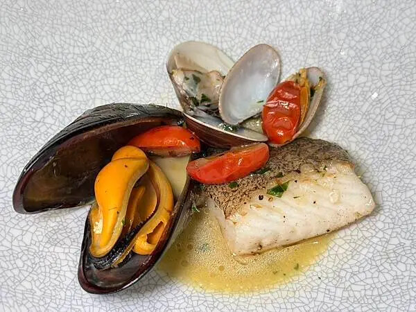 台北喜來登比薩屋！義大利比薩冠軍快閃，13款大師級菜單，窯烤現做必吃。