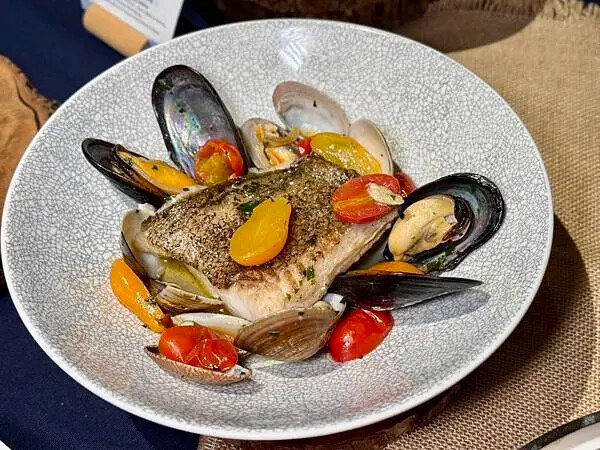 台北喜來登比薩屋！義大利比薩冠軍快閃，13款大師級菜單，窯烤現做必吃。