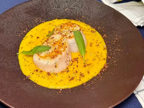 台北喜來登比薩屋！義大利比薩冠軍快閃，13款大師級菜單，窯烤現做必吃。