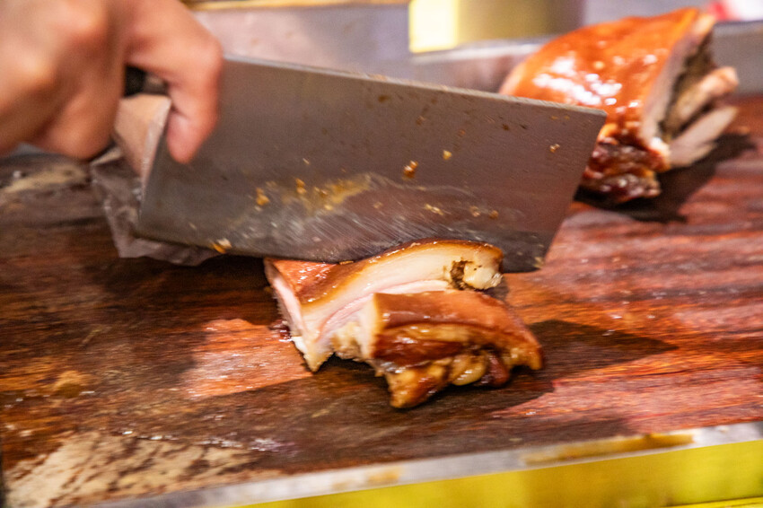 三重滷肉飯必吃!滷好記豬腳飯三重人激推,南部口味滷肉、Q彈腿庫飯超值。