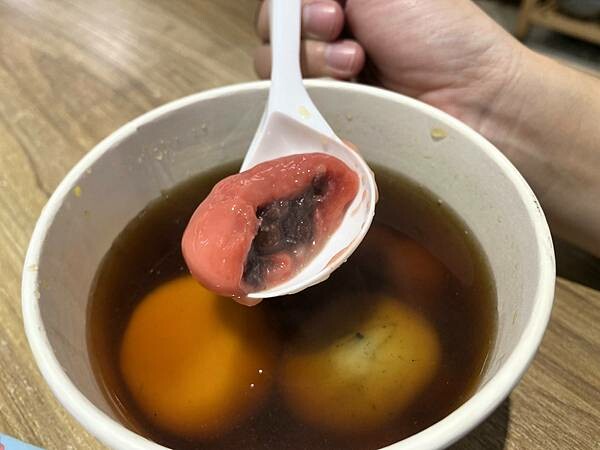 【台中 湯圓】蘇媽媽湯圓逢甲店，埔里來的口味~推薦鹹食米粉湯