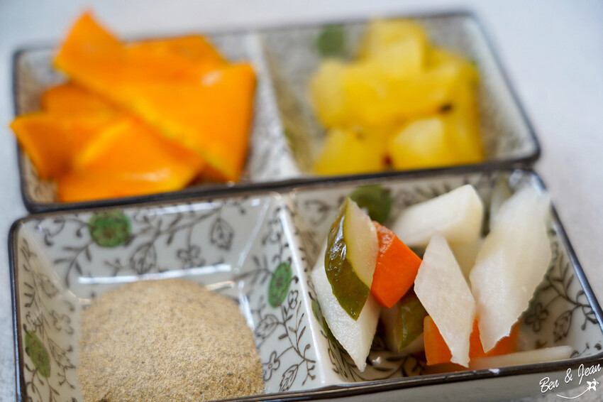 宜蘭縣員山鄉宜蘭員山餐廳》松叁雞,百大名廚甕缸雞一雞三吃汁多超值,二人套餐也有合菜,桌菜4000元起