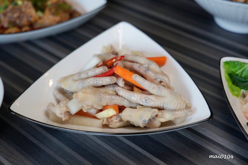 桃園平鎮美食｜饗吃麻辣重慶小麵～四川道地麵食，酸辣粉、老壇酸菜、重慶小麵還有經典的小菜通通有