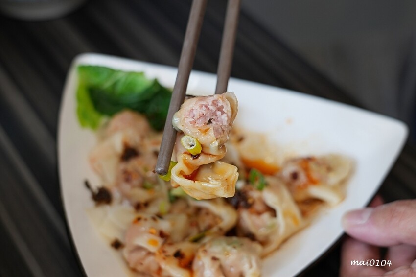 桃園平鎮美食｜饗吃麻辣重慶小麵～四川道地麵食，酸辣粉、老壇酸菜、重慶小麵還有經典的小菜通通有