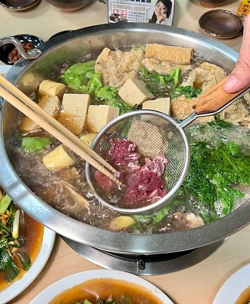 ＋（桃園羊肉爐）正港現宰羊肉爐～新鮮羊肉皮彈肉嫩、羊肉全餐熱