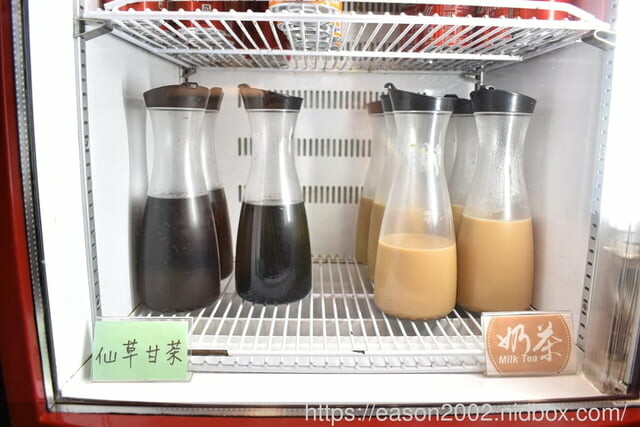 日式炭火燒烤吃到飽推薦 | 神來一爐燒肉永和店 日式炭火燒烤吃到飽 30 種以上新鮮食材隨你挑!15 種配料調製黃金比例獨門沾醬配方 全新搭配超享受!現點現切肉片、草蝦、鱸魚任你點、自助吧冰淇淋、啤酒