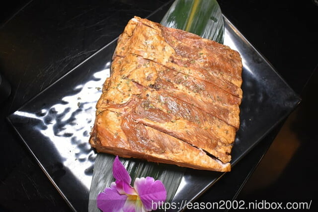 日式炭火燒烤吃到飽推薦 | 神來一爐燒肉永和店 日式炭火燒烤吃到飽 30 種以上新鮮食材隨你挑!15 種配料調製黃金比例獨門沾醬配方 全新搭配超享受!現點現切肉片、草蝦、鱸魚任你點、自助吧冰淇淋、啤酒