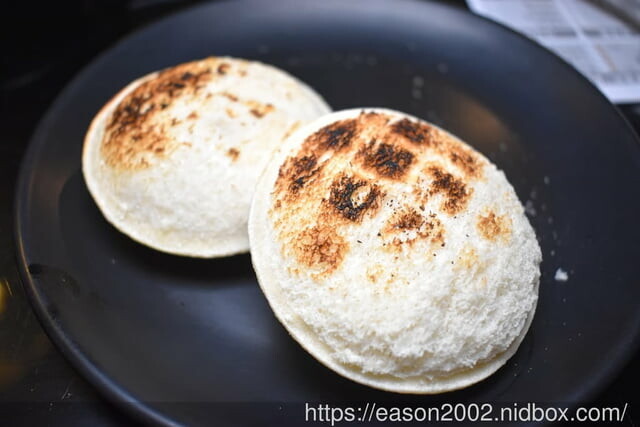 日式炭火燒烤吃到飽推薦 | 神來一爐燒肉永和店 日式炭火燒烤吃到飽 30 種以上新鮮食材隨你挑!15 種配料調製黃金比例獨門沾醬配方 全新搭配超享受!現點現切肉片、草蝦、鱸魚任你點、自助吧冰淇淋、啤酒