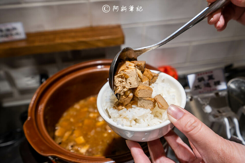 台中第六市場火鍋!蔬盈市場火鍋40種蔬菜吃到飽,鮮奶鍋 藥膳茶湯必吃。