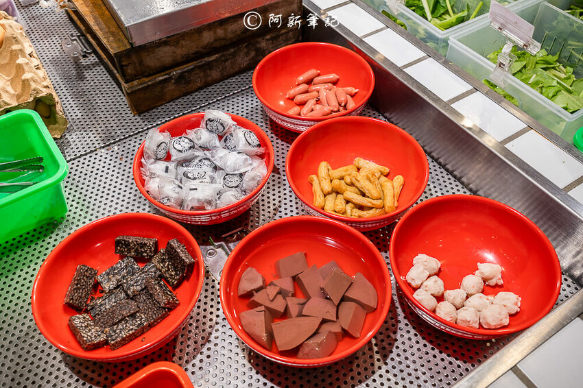 台中第六市場火鍋!蔬盈市場火鍋40種蔬菜吃到飽,鮮奶鍋 藥膳茶湯必吃。