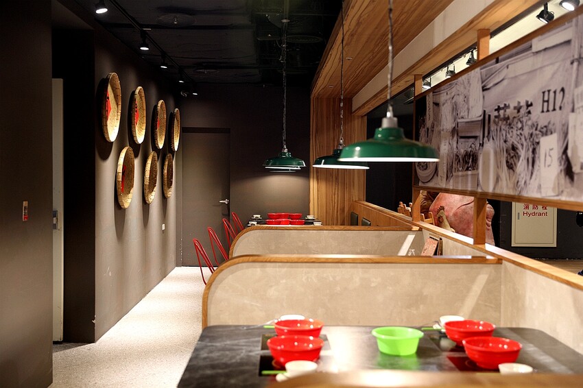 超過50種新鮮時蔬吃到飽！最低只要300元起 多種美味湯底｜蔬盈市場火鍋