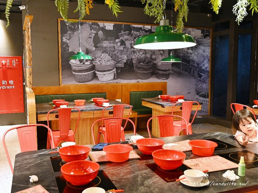 蔬盈市場火鍋｜台中蔬菜自助吧火鍋吃到飽，近50種蔬菜吃到飽，最低只要300元起，大份量肉量只要加價169元起～