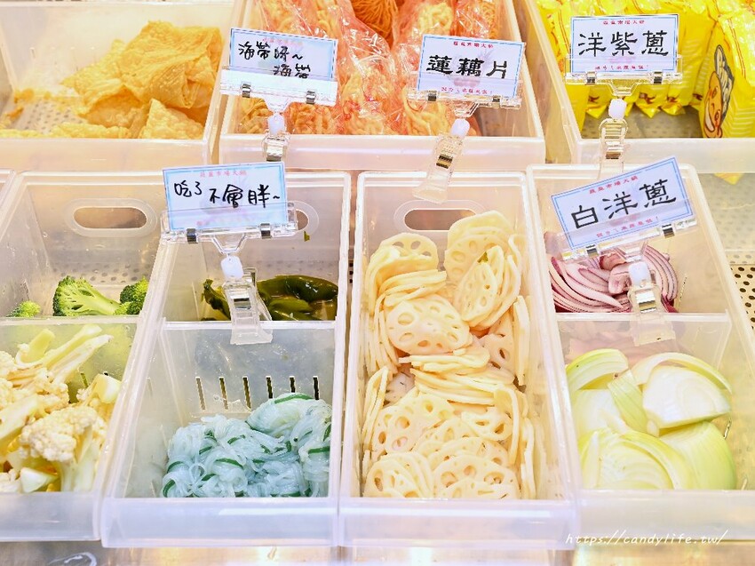 蔬盈市場火鍋｜台中蔬菜自助吧火鍋吃到飽，近50種蔬菜吃到飽，最低只要300元起，大份量肉量只要加價169元起～