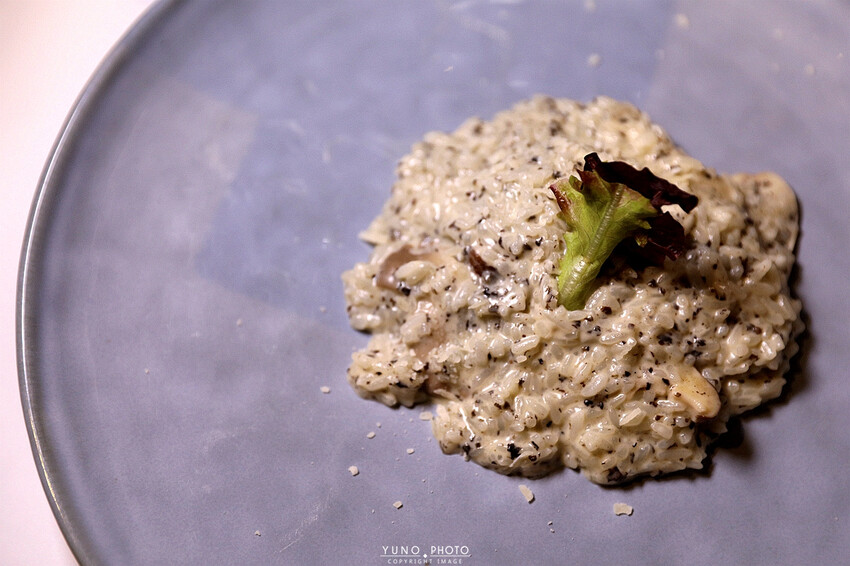精緻細膩的義式之旅！道道無雷 台中免開瓶費紅酒友善餐廳｜菲菲花園‧義式餐廳。菜單價位(台中西屯)