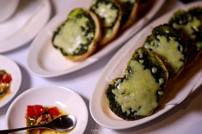 精緻細膩的義式之旅！道道無雷 台中免開瓶費紅酒友善餐廳｜菲菲花園‧義式餐廳。菜單價位(台中西屯)